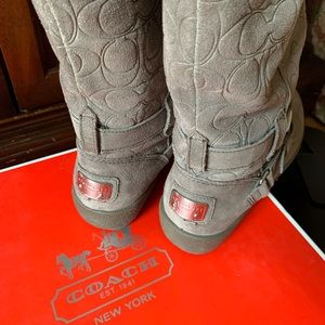 Coach winter lined boots with logo design